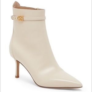 Valentino Garavani VLOGO Leather Ankle Boots Size EU 41 or US 11.